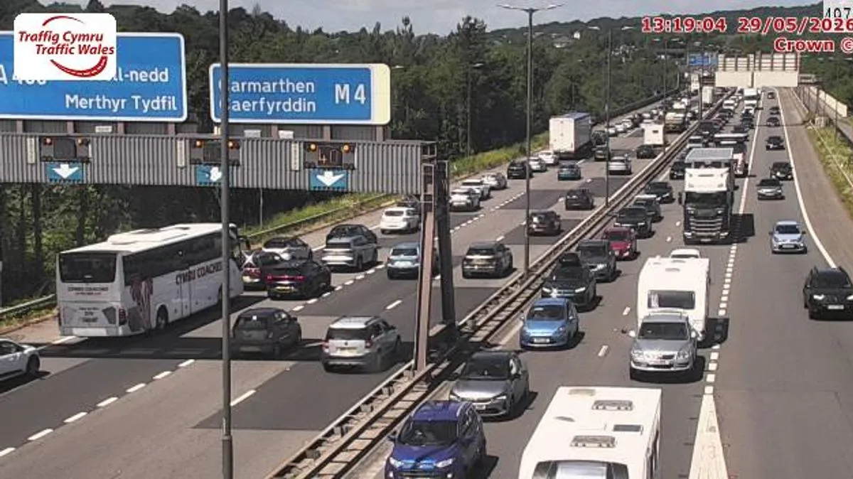M4 Emergency Closure Causes 10 Mile Queues
