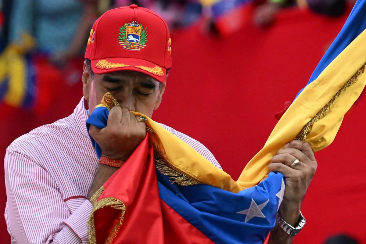 Maduro Sleeping in Different Beds Every Night Amid US Threats