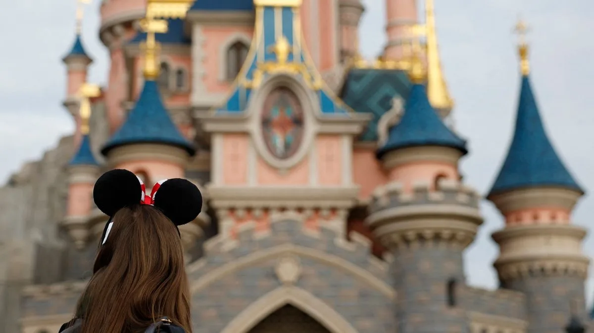 Major UK Travel Company Collapses After 30 Years