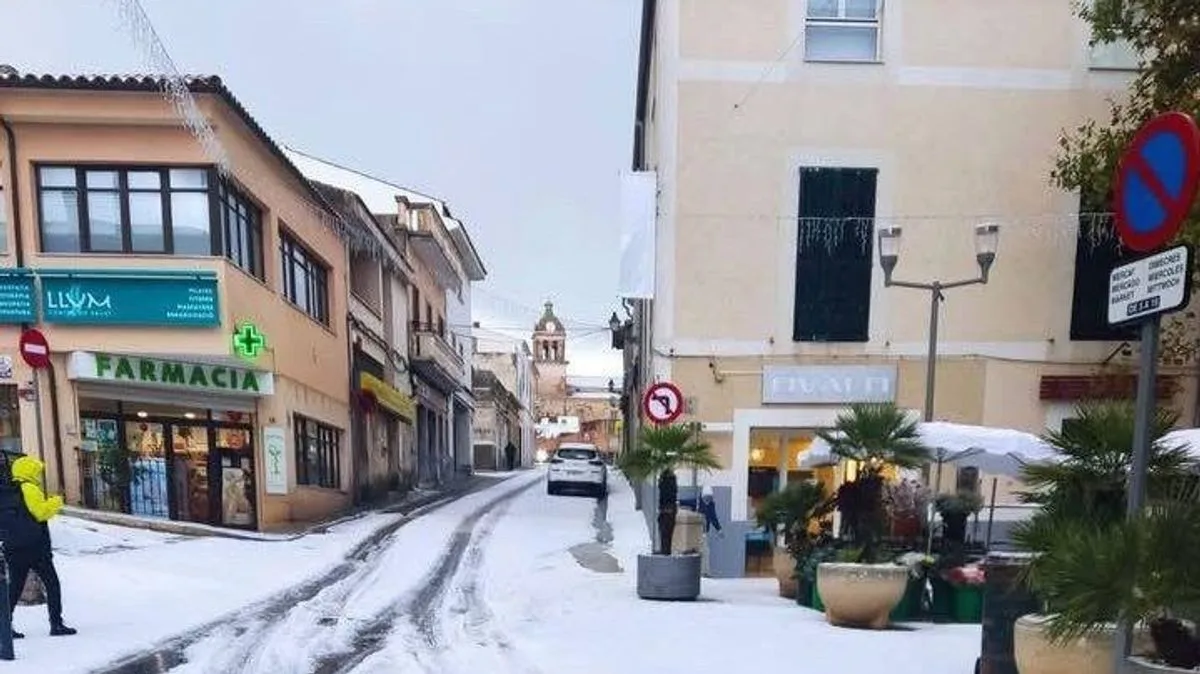 Majorca Battered By 40ft Waves And Snow Deluge