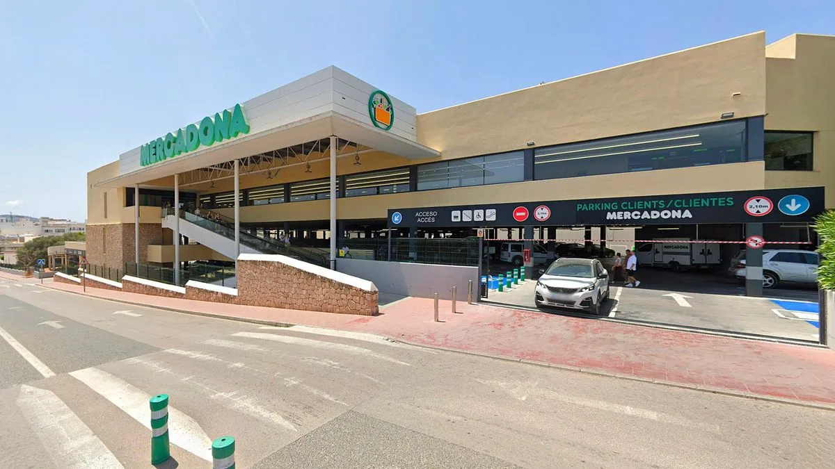 Brit in Critical Condition After 22ft Fall in Ibiza Car Park