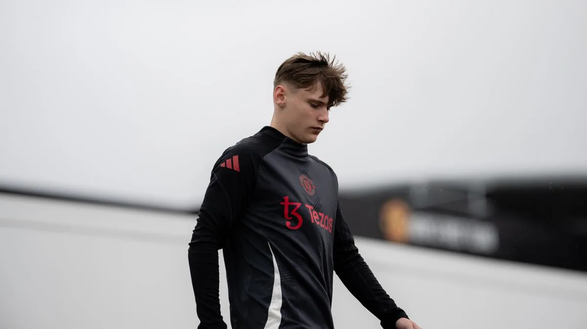 Man Utd Call Up Five Youngsters to First Team Training