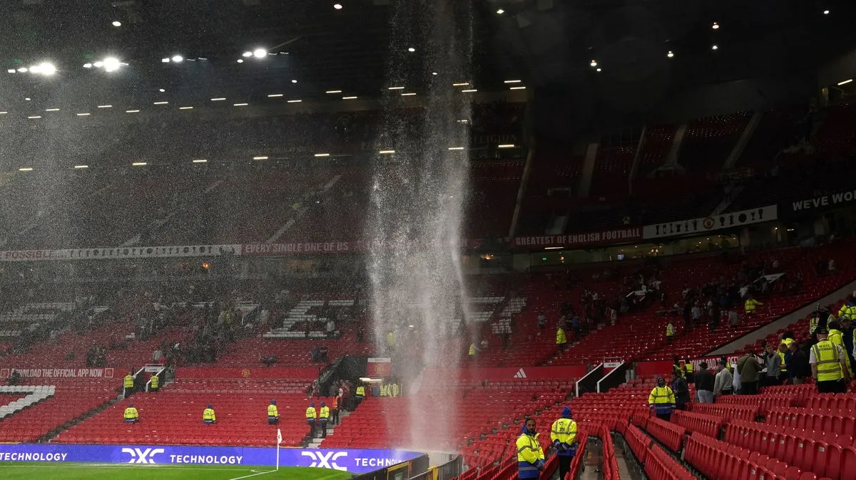 Man Utd Fans Rage Over Season Ticket Changes