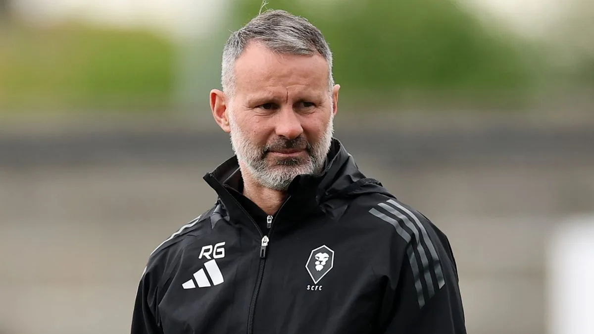 Man Utd Target £100m Midfield Pair With Giggs Approval