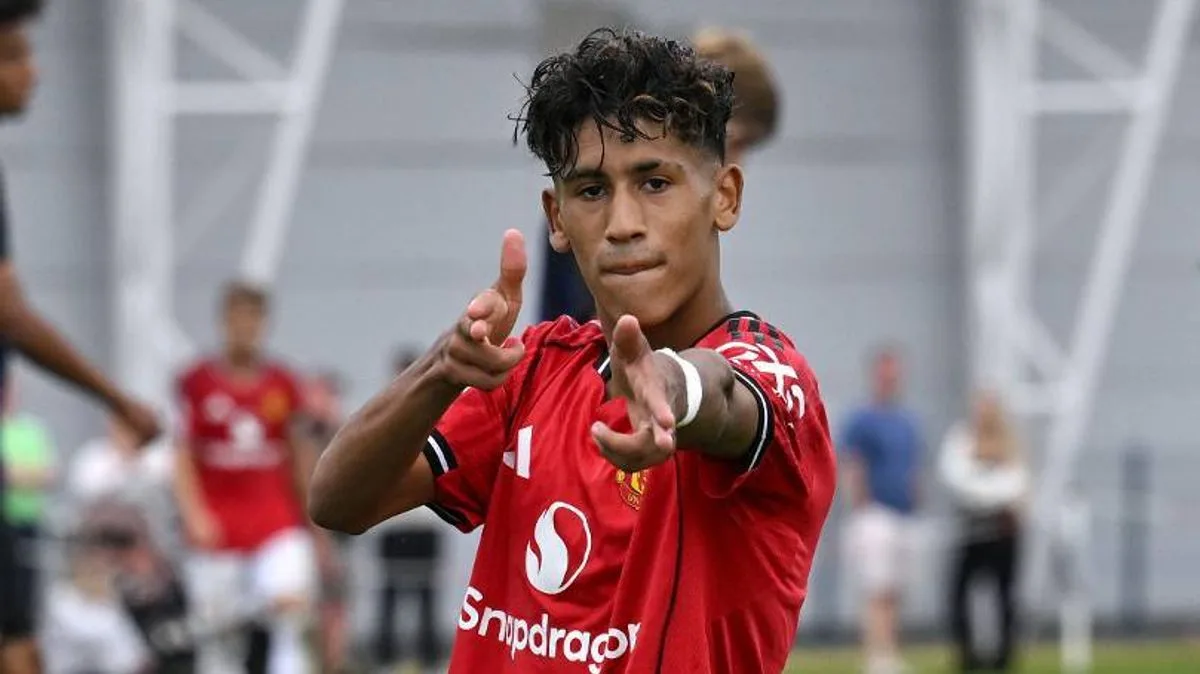 Man Utd Teen JJ Gabriel Set to Join Senior Squad for Pre-Season Tour