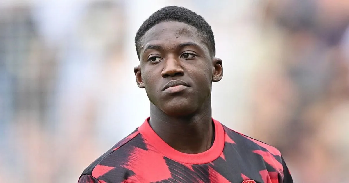 Kobbie Mainoo Attracts Interest from 10 Clubs as Man Utd Face Decision