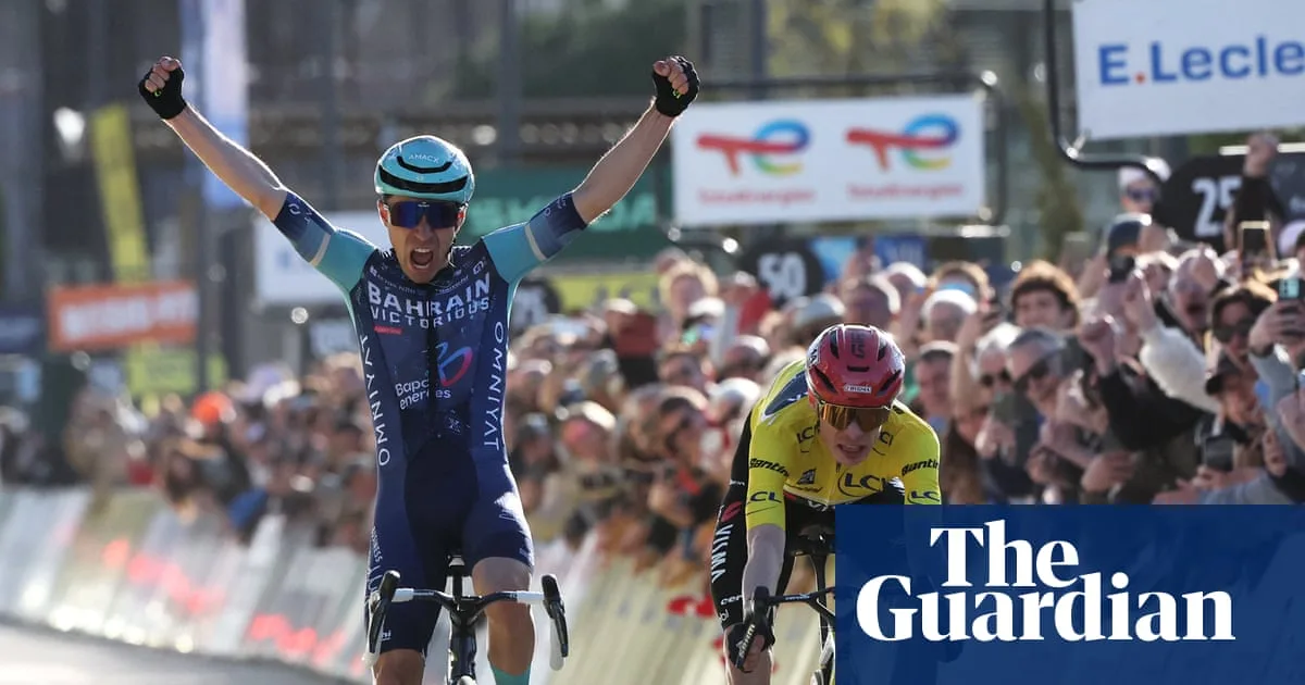 Martinez Beats Vingegaard in Paris-Nice Final Stage Sprint