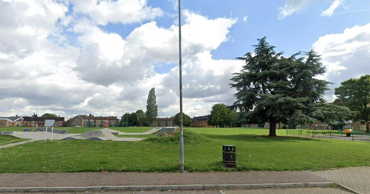 Masked Gang Knife Fight Terrorises Northampton Park