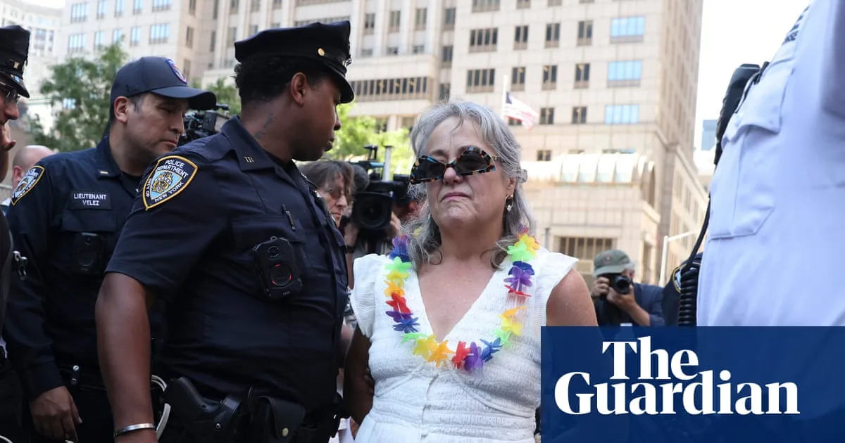 Several Arrested at Anti-Ice Protest Outside NYC Immigration Court