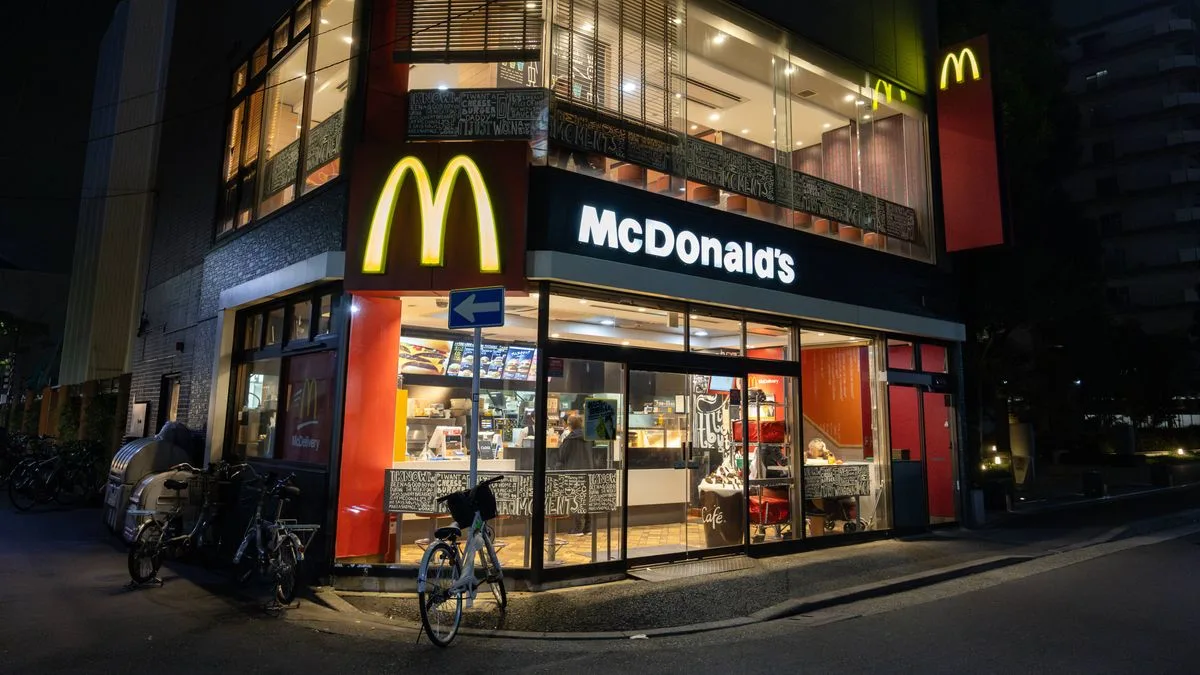 McDonald's Fans Urged to Keep Receipts for £2.99 Meals