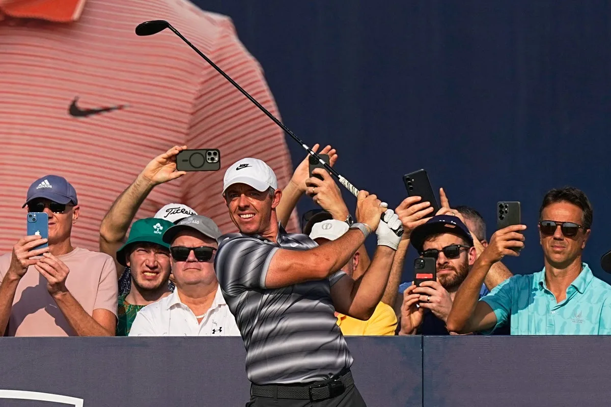 McIlroy Takes Dubai Lead with New Cavity Back Irons