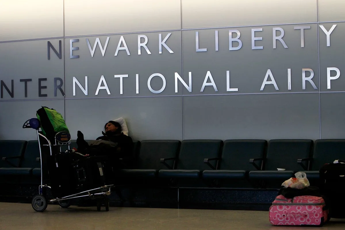Measles Cases Detected at Two Major US Airports During Holiday Travel