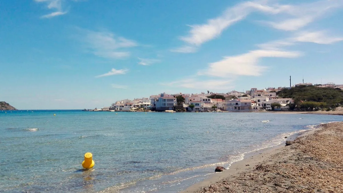 British Holidaymaker Dies in Menorca Beach Accident