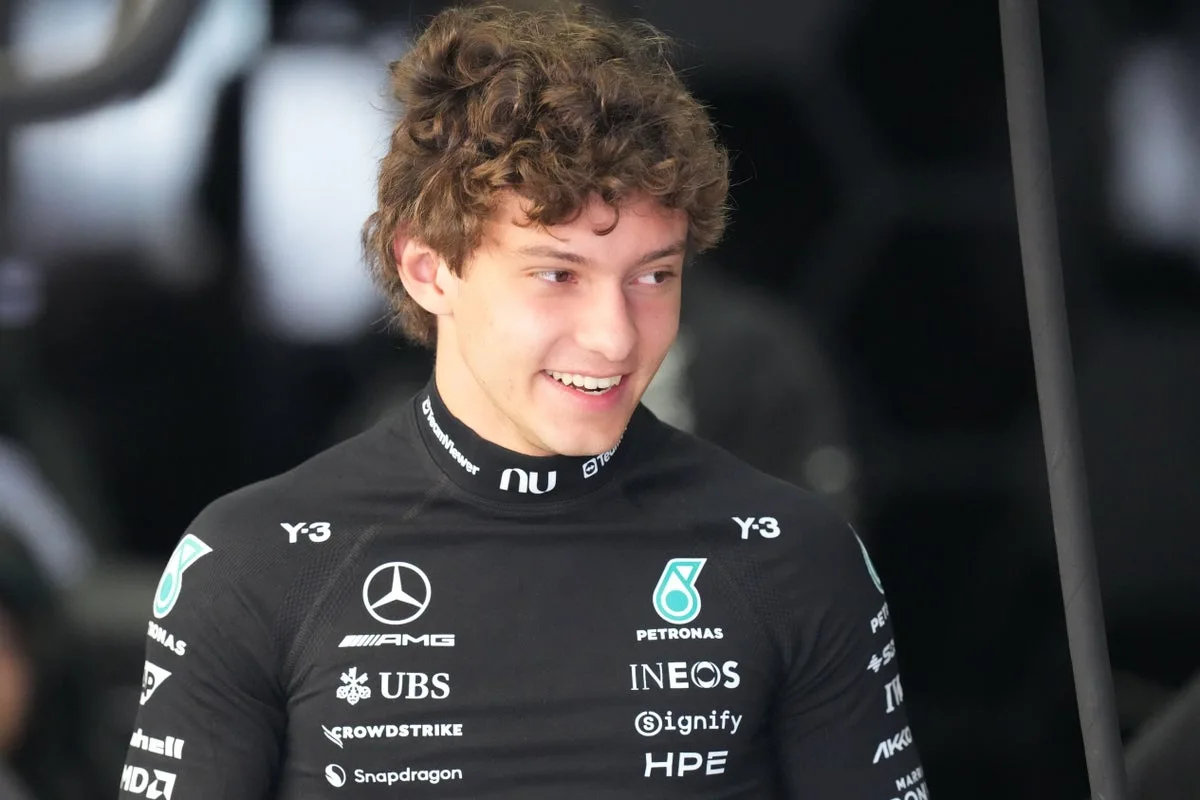 Antonelli Leads Mercedes One-Two in Japan Practice