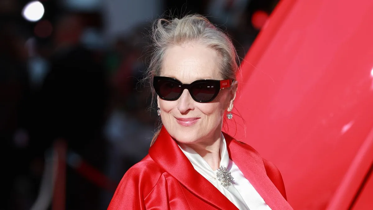 Meryl Streep's £40 Powder for Flawless Mature Skin Revealed
