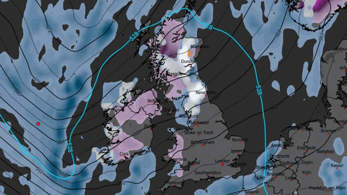 Met Office and BBC Weather Issue Latest White Christmas Snow Predictions