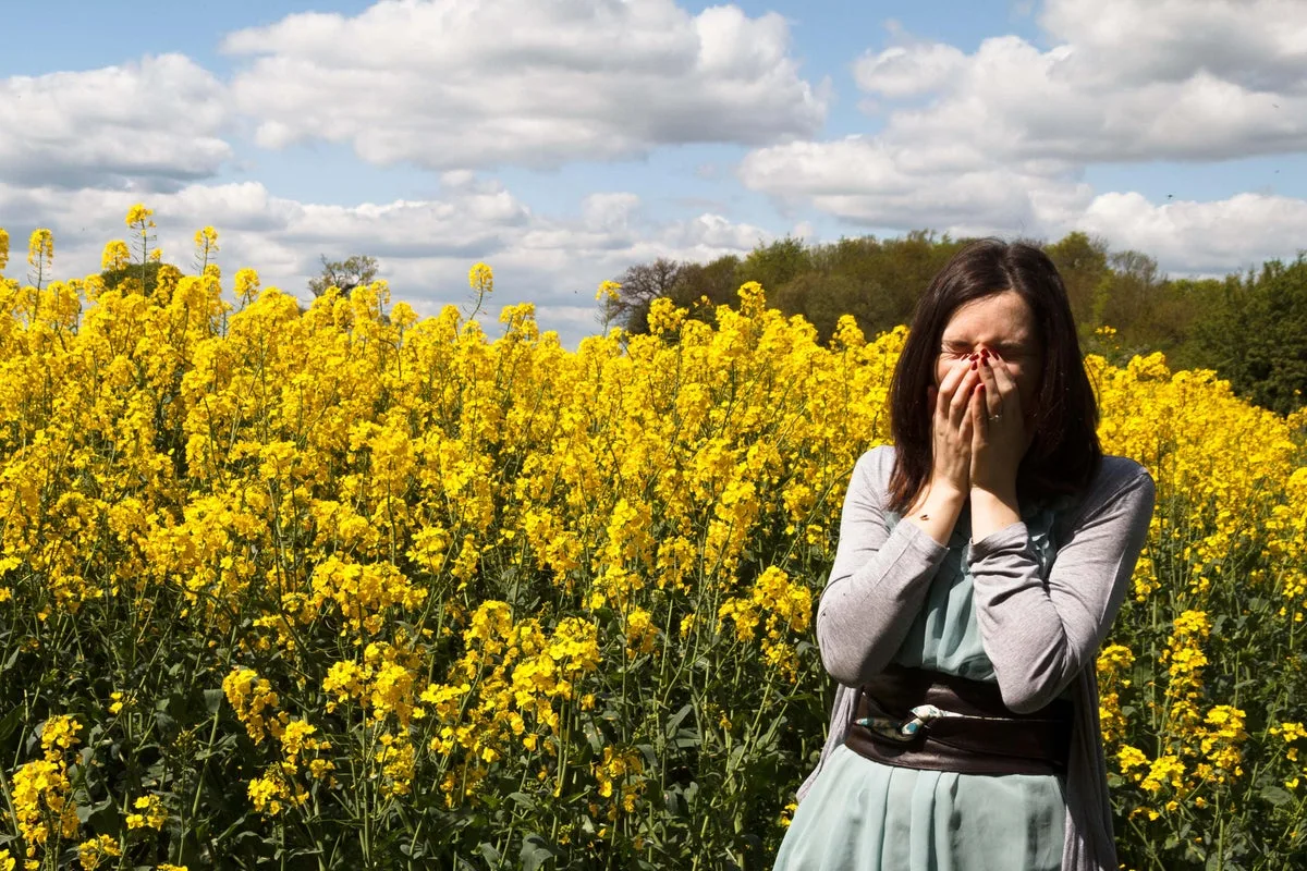 Met Office issues week-long hay fever 'red alert' as pollen levels soar