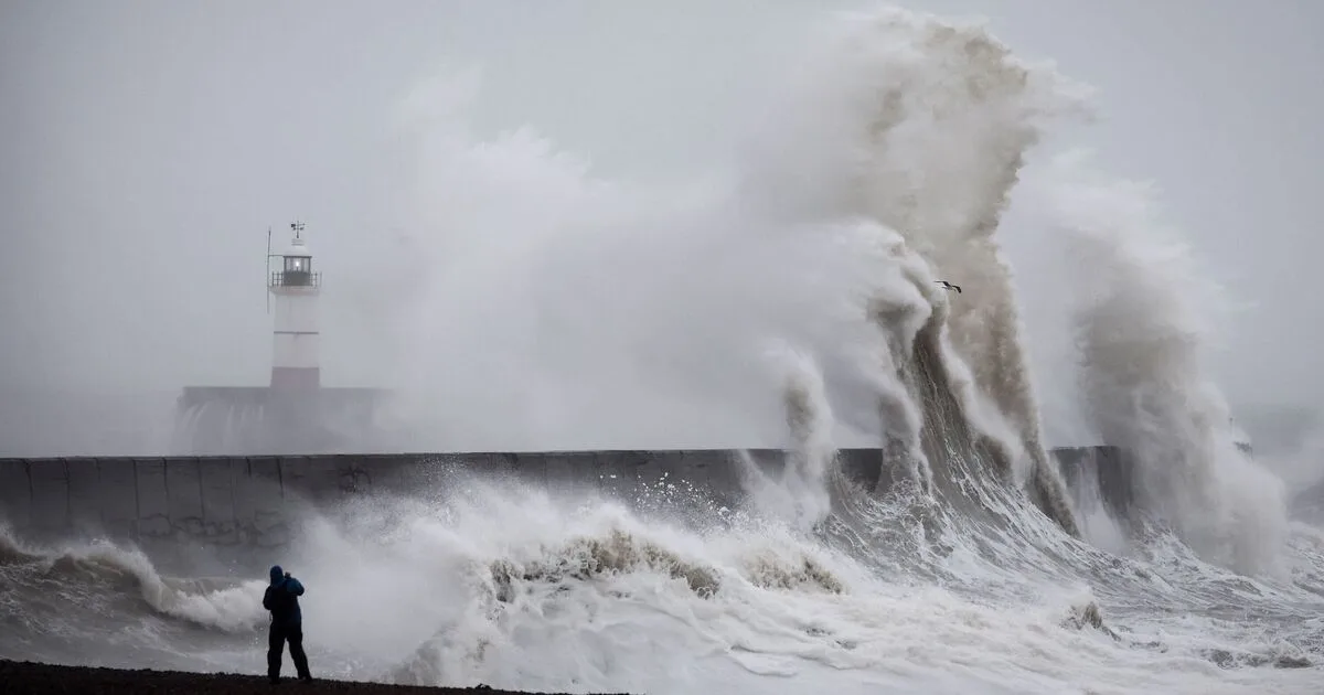 Met Office Issues Easter Weekend Wind Warnings for 57 UK Areas