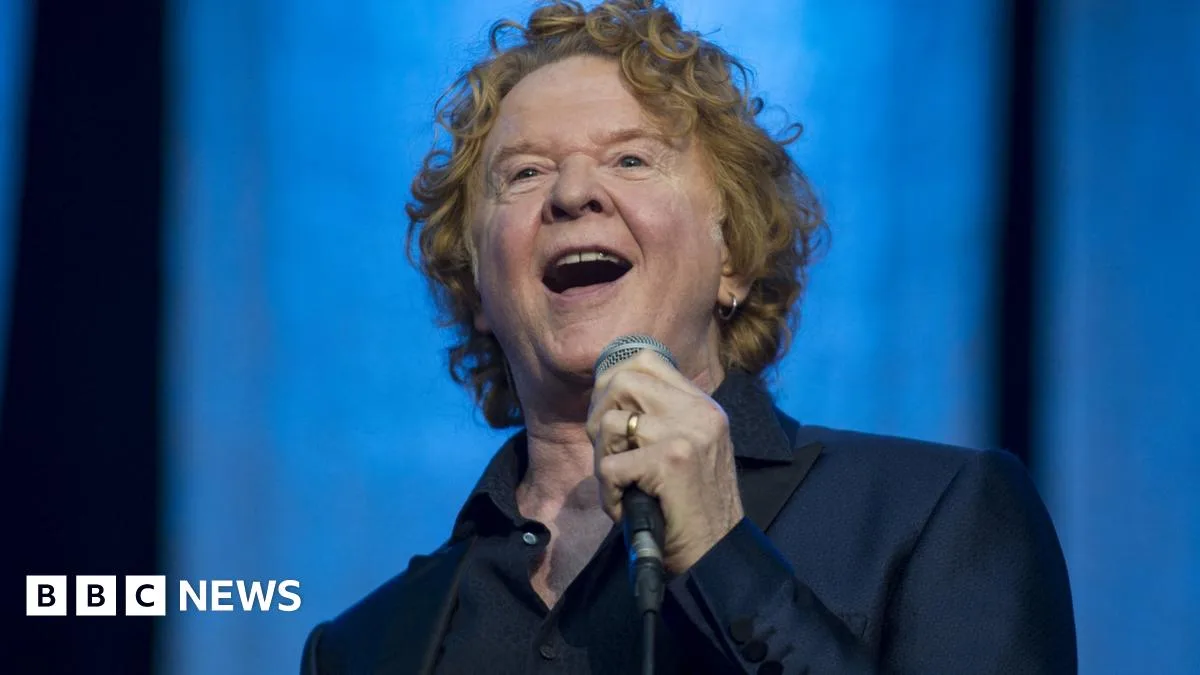 Mick Hucknall reveals secret to preserving his voice: keeping quiet
