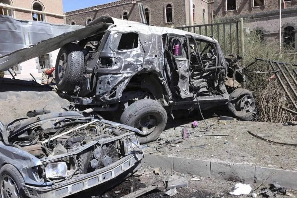 Al-Qa'ida Attack on Yemen Defence Ministry Kills 52
