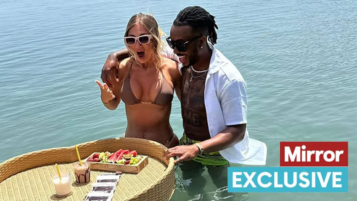 Love Island's Biggs Chris and Girlfriend Summer Expecting First Child