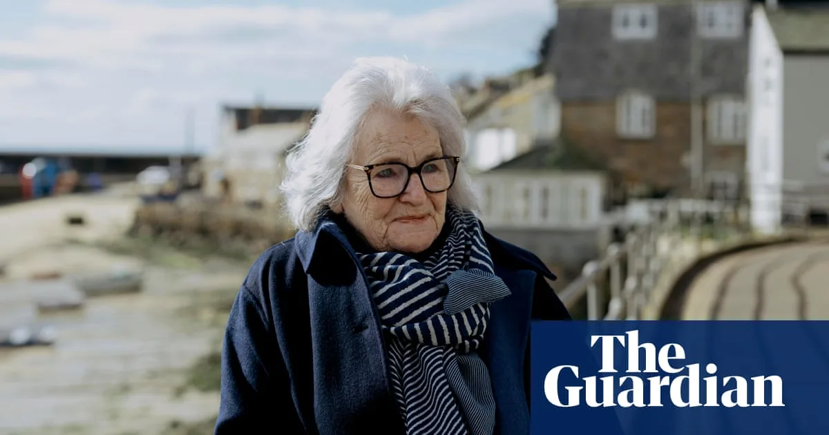 Mousehole Residents Fight to Restore Bus Stop After Route Cut