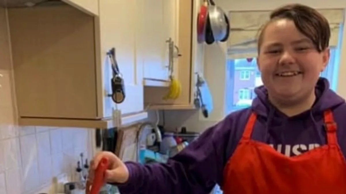 Mum Cuts Son's School Lunch Cost to 15p a Day with Batch Cooking