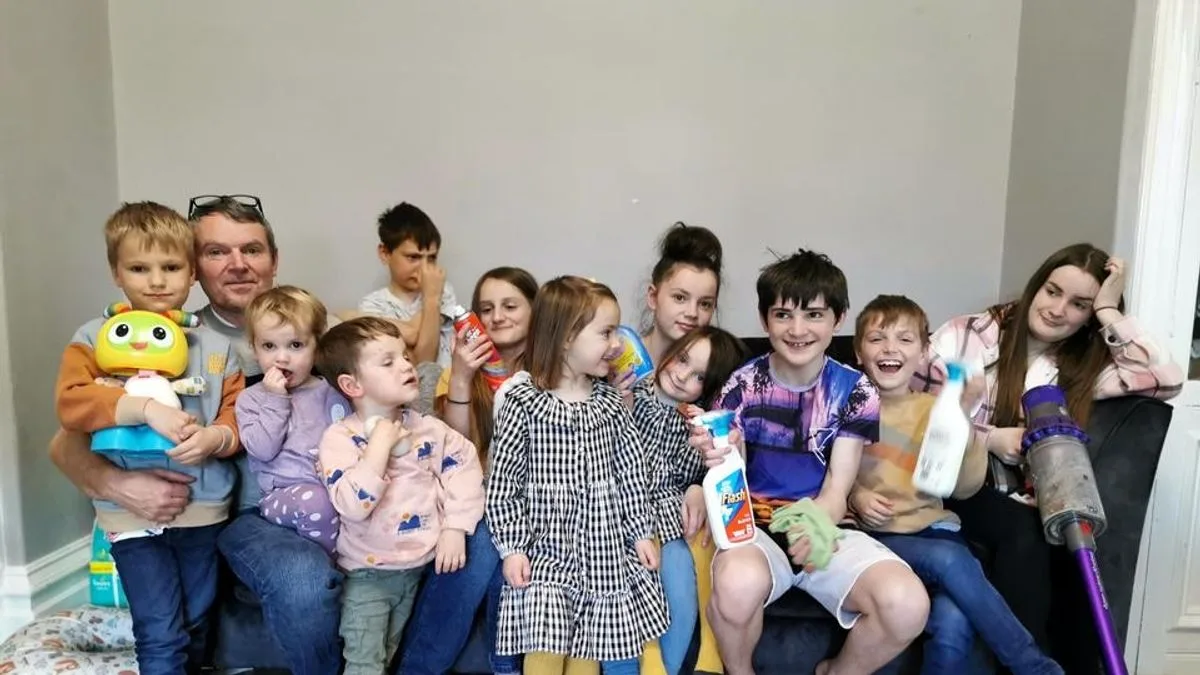 Mum of Britain's Biggest Family Vows to Keep Having Kids Despite Backlash