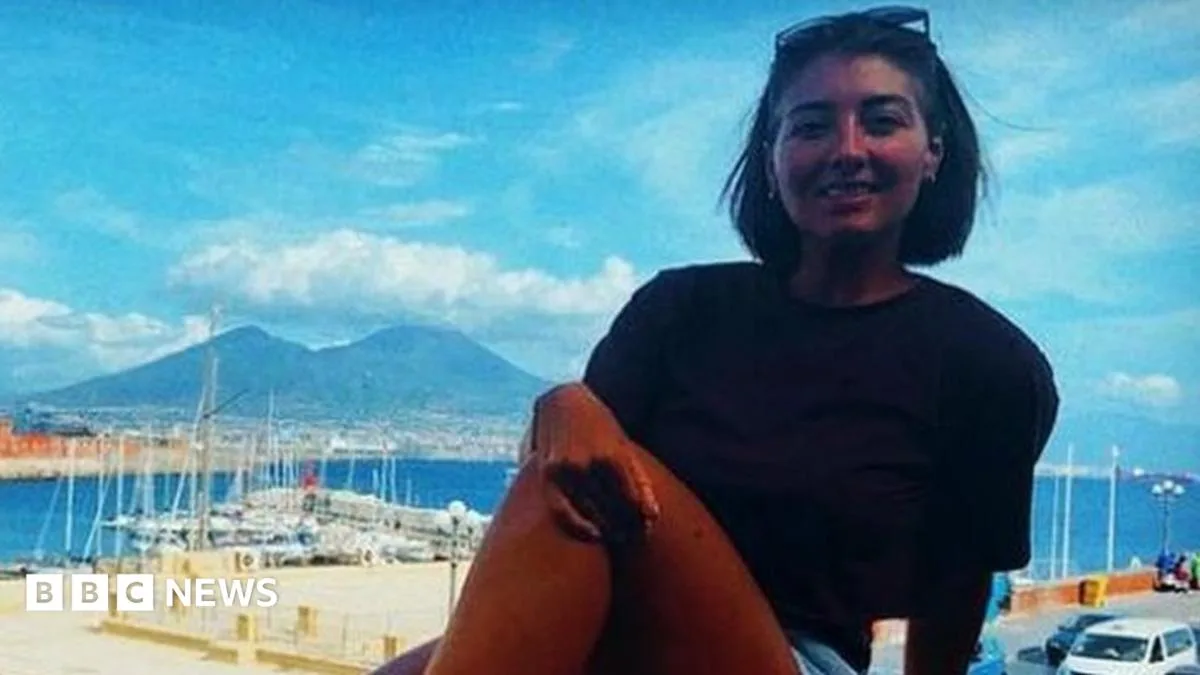 Woman, 32, with Incurable Breast Cancer After Lump Was Misdiagnosed
