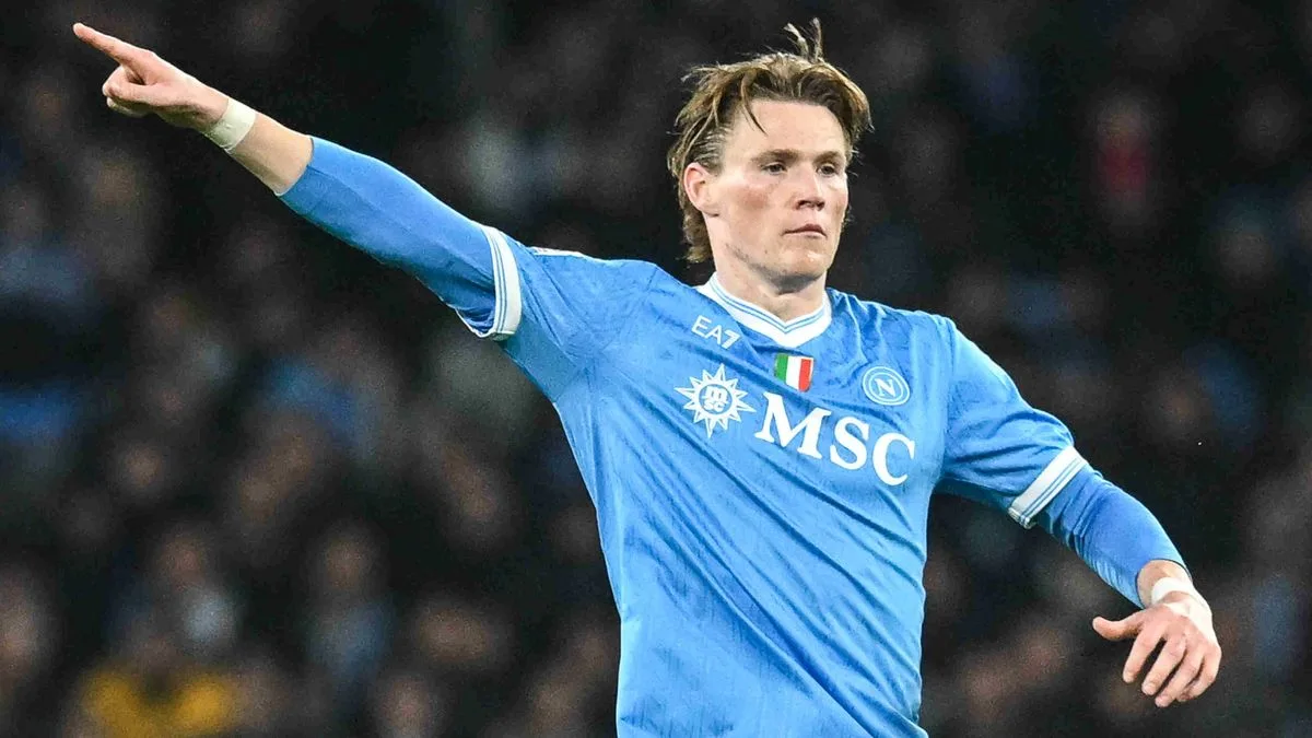 Napoli Eye Four Man Utd Stars For McTominay Reunion