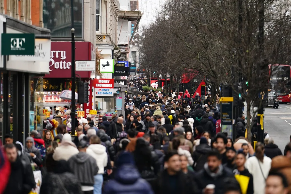 National Pride Plummets in Divided Britain Under Starmer