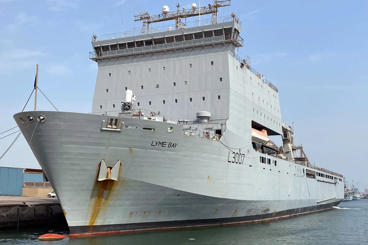 Royal Navy Fits Ship With Minehunting Drones for Possible Hormuz Deployment