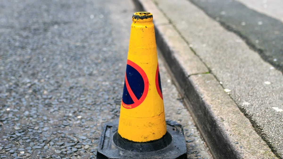 Neighbour Sparks Outrage by 'Reserving' Parking Spot with Traffic Cones