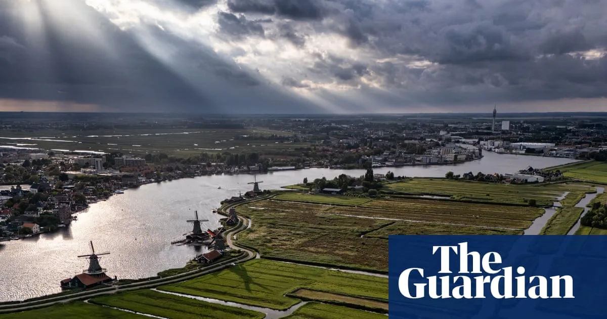 Netherlands Pioneers Floating Homes to Adapt to Rising Seas