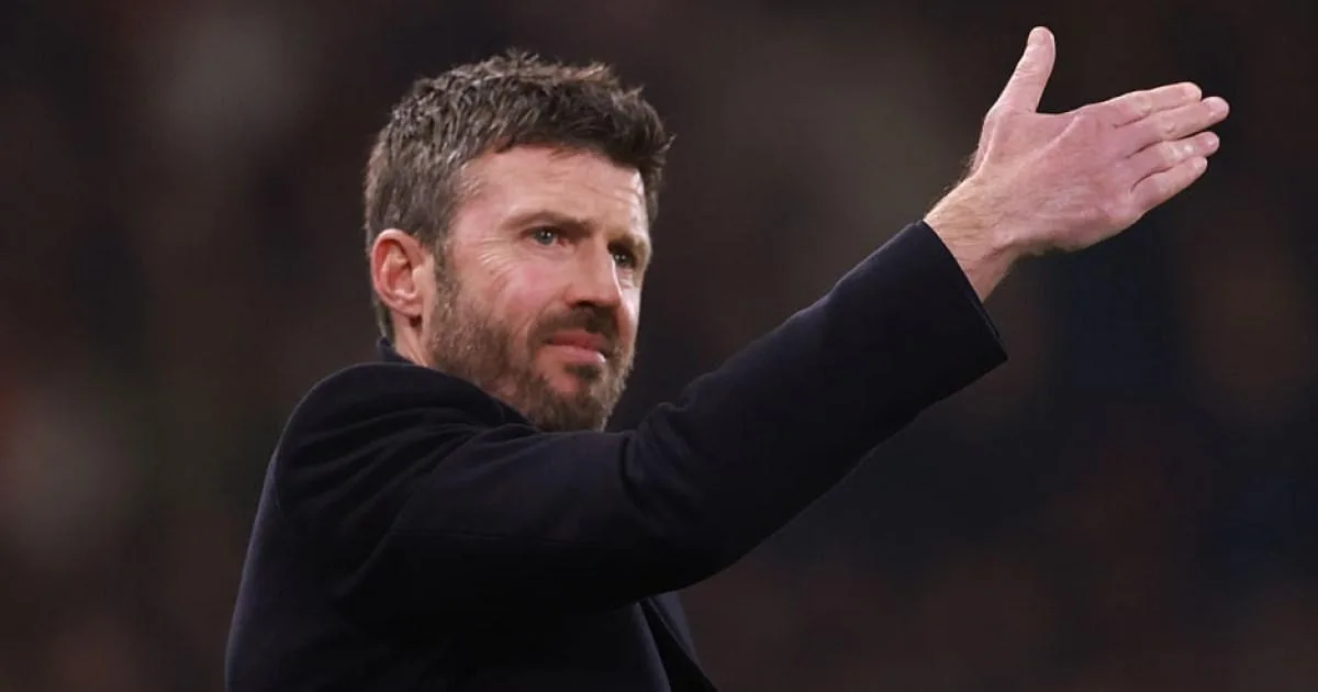 Owen Blasts 'Stupid' Neville and Keane Over Carrick Snub