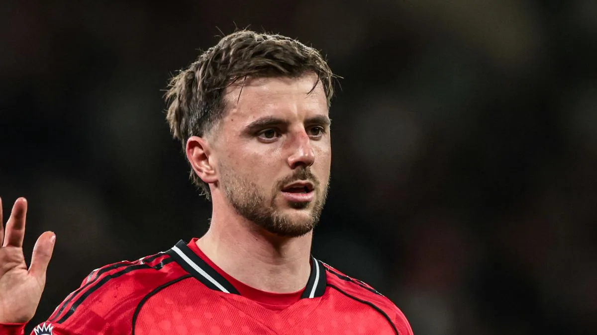 Neville Urges Man Utd to Sell Mount to Fund Summer Rebuild