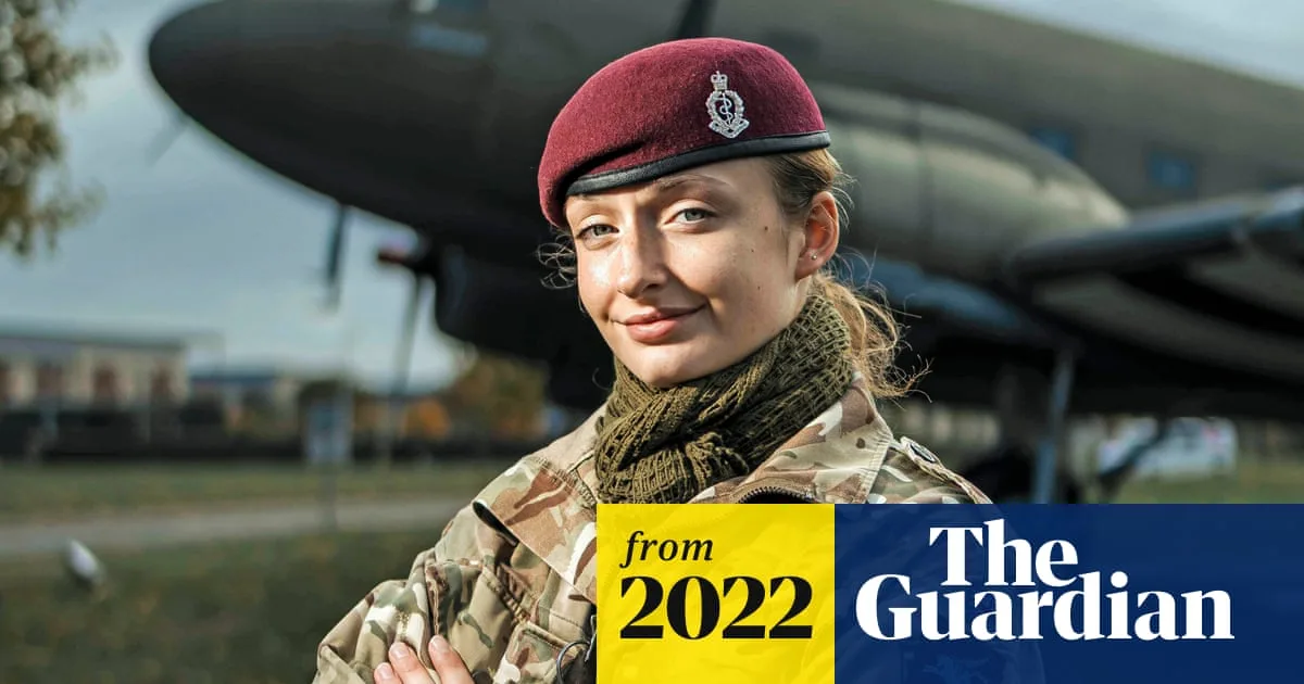 First Female Soldier Passes Parachute Regiment Resilience Test