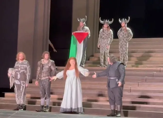 Scuffle at Royal Opera House after cast member displays Palestinian flag during curtain call