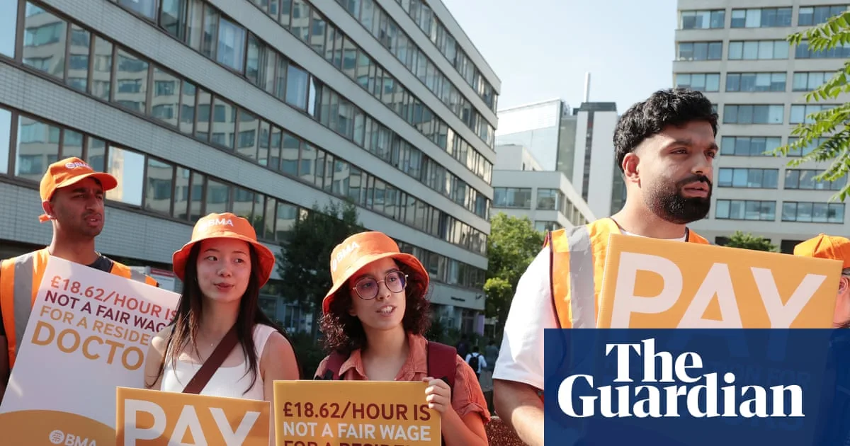 NHS Consultants Threaten Strike Over Pay Dispute