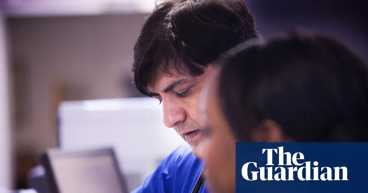 Top Doctor Warns Foreign Medics Shunning NHS Over Anti-Migrant Rhetoric