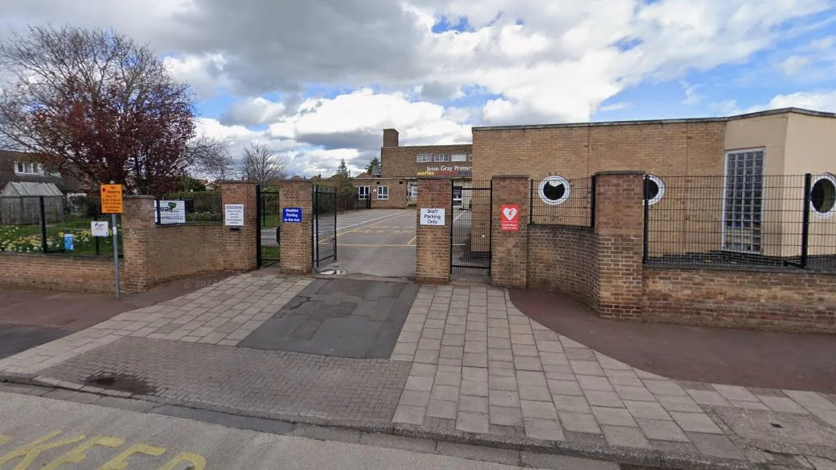 Nine Primary School Children Hospitalised After Eating Seeds in Nottingham