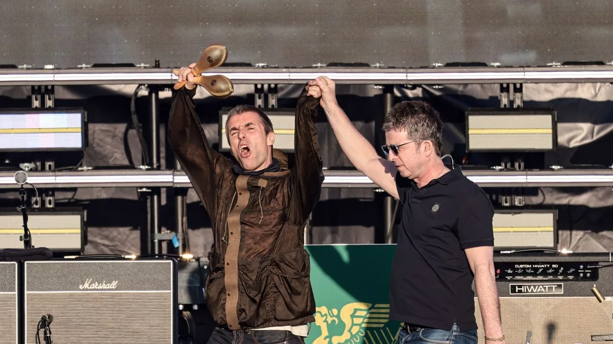 Oasis Fans Warned of Wet Grounds and Umbrella Ban at Heaton Park Gig