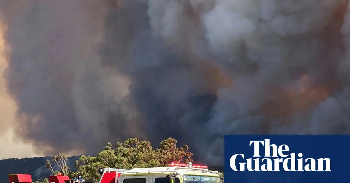 Otways Bushfire Crisis: Homes Lost, Towns Evacuated as Heatwave Looms