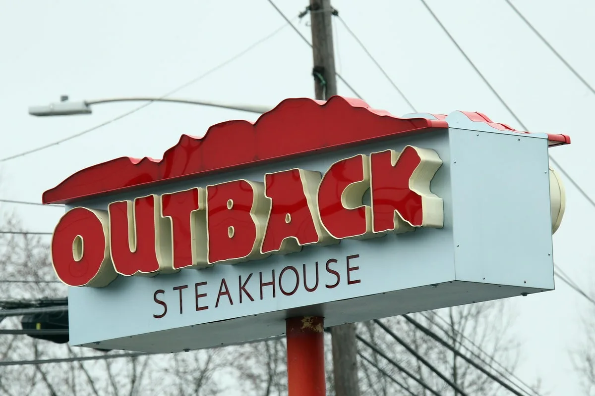 Outback Steakhouse Sued $1.5m Over Mashed Potato Slip