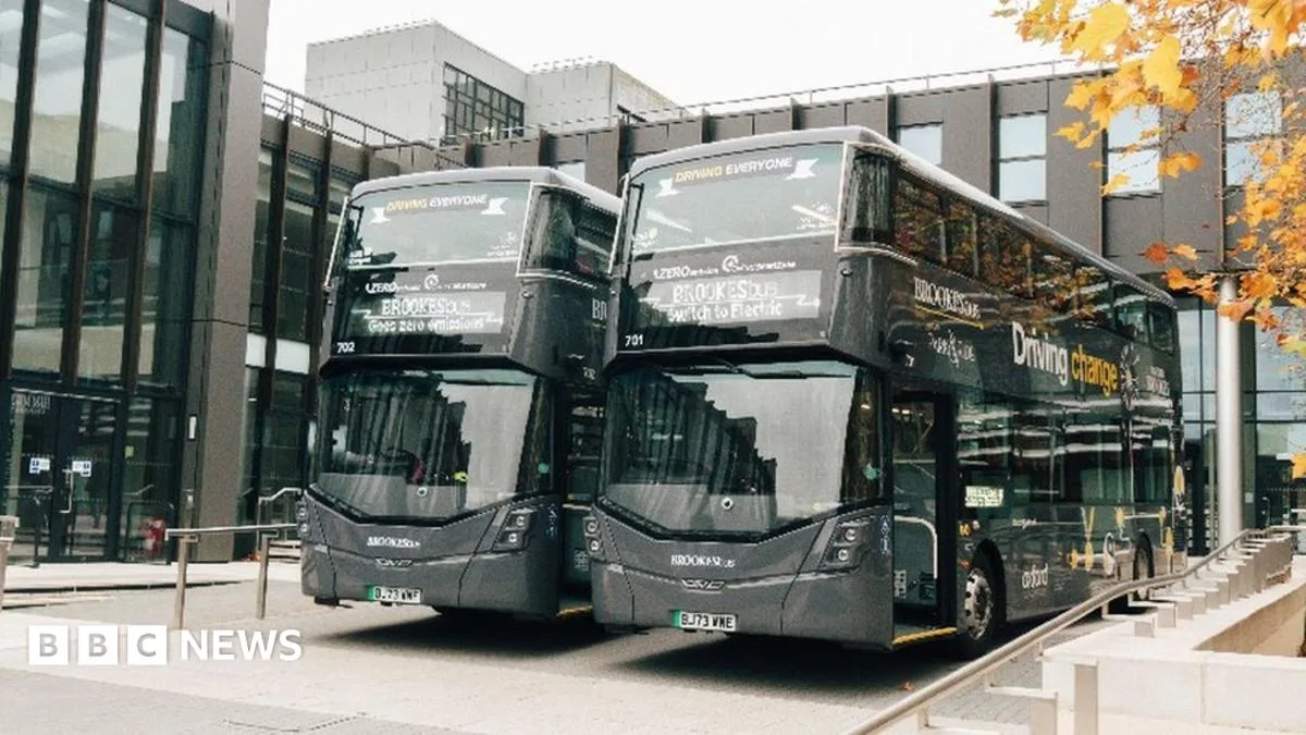Oxford Brookes University Unveils Electric Bus Fleet to Cut Emissions