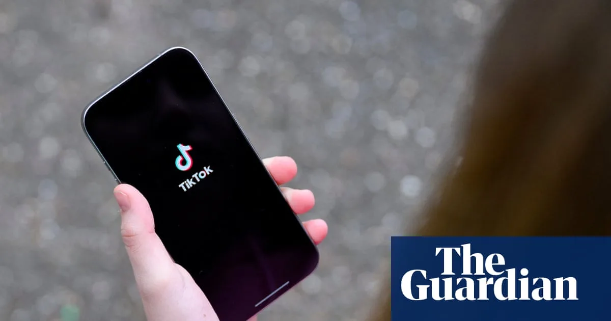 Pensioner Faces £18k O2 Bill Over Data Overuse