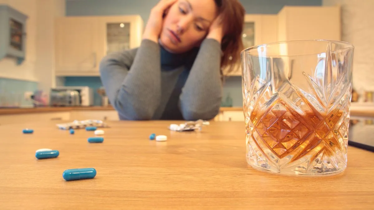 Pharmacist Warns Against Taking Paracetamol After Drinking