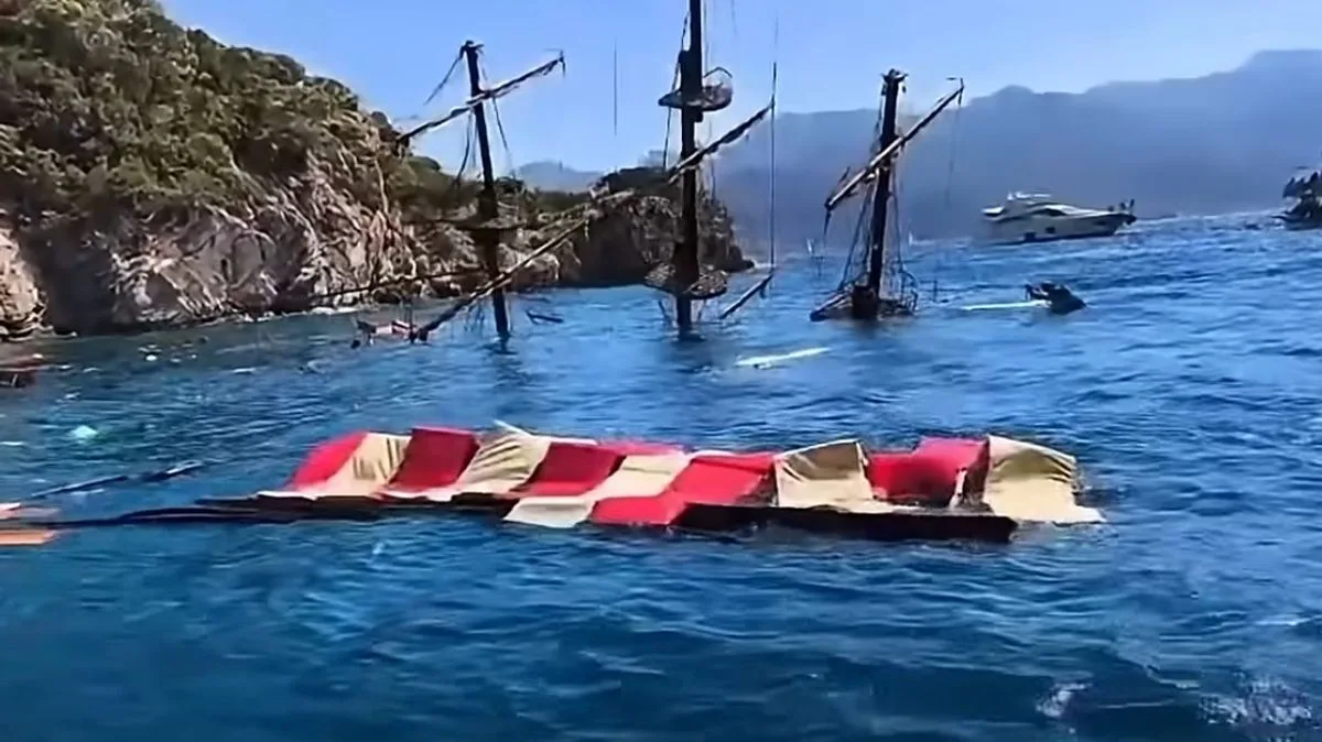 British Tourists Among 148 Rescued as Pirate Boat Sinks Off Turkey