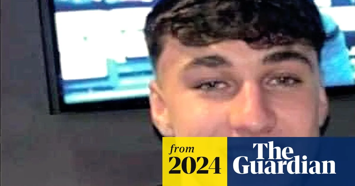 Spanish Police Search for Missing British Teenager in Tenerife Mountains
