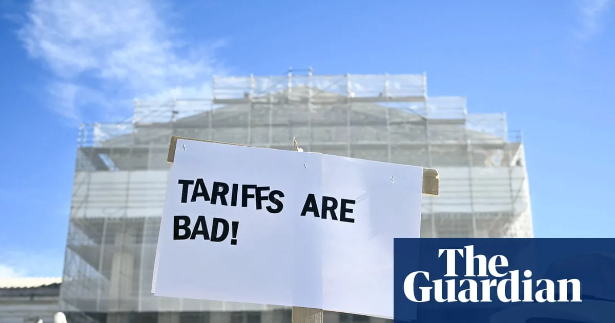 Nearly Half of Americans Fear Economic Collapse Within a Decade, Poll Finds